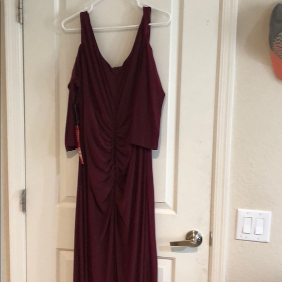 Dress - Picture 4 of 4